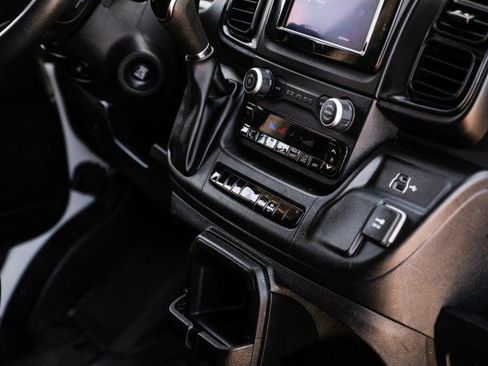 Used 2023 RAM ProMaster 2500 FWD image 16