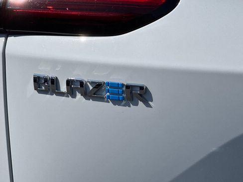 Used 2026 Chevrolet Blazer EV LT FWD image 46