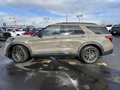 New 2026 Ford Explorer ST w/ Sun And Sound Package image 12