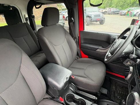 Used 2017 Jeep Wrangler Sport AWD/4WD image 34