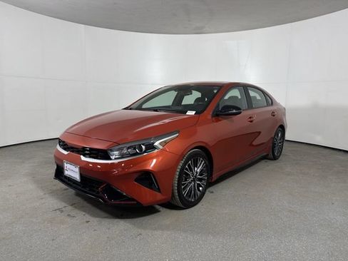 Certified 2022 Kia Forte GT-Line w/ GT-Line Technology Package image 2