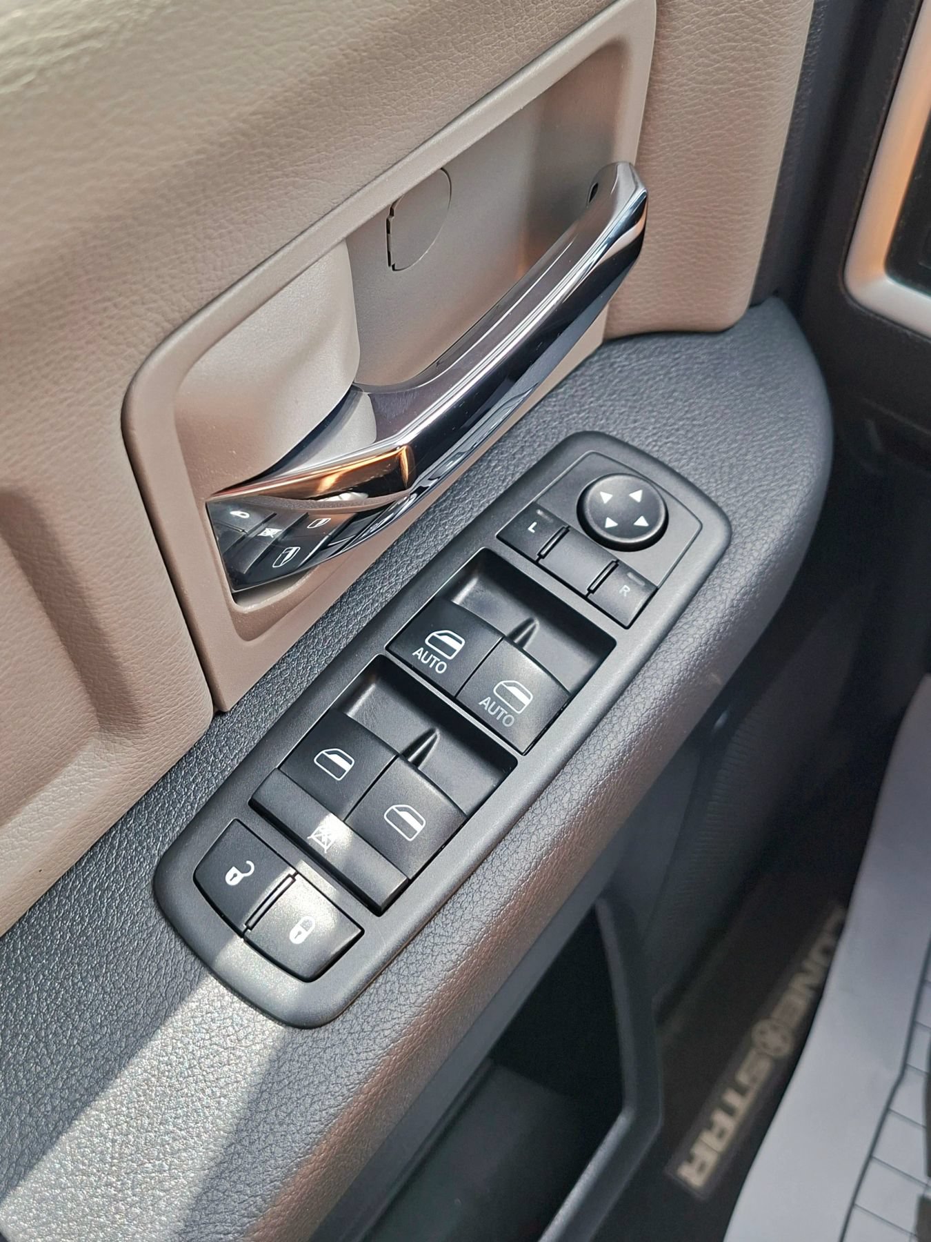 Used 2012 RAM 1500 Lone Star AWD/4WD image 31