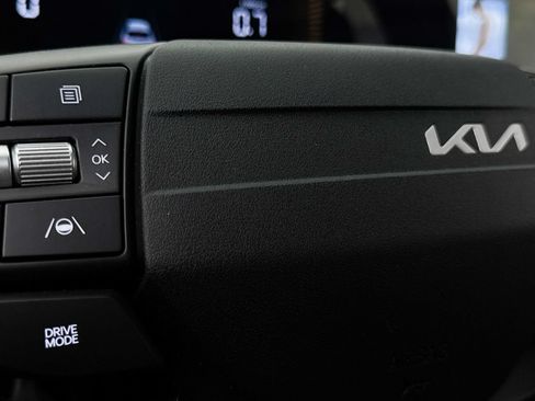 Certified 2025 Kia K4 FWD image 7