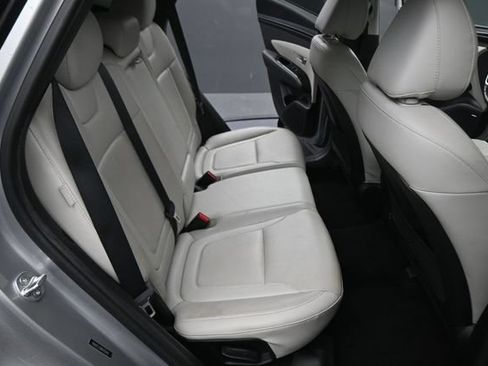 Used 2024 Hyundai Tucson Limited AWD/4WD image 16