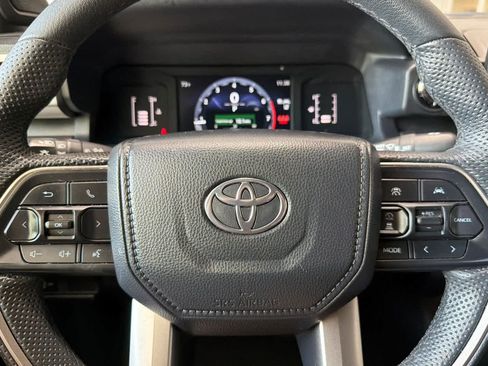 Used 2024 Toyota Tacoma SR5 w/ SR5 Upgrade Package AWD/4WD image 23