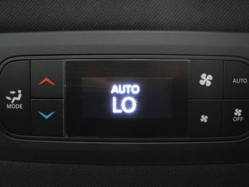 Used 2023 Chrysler Pacifica Touring-L w/ S Appearance Package FWD image 25