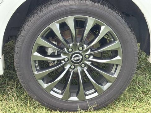 Used 2023 Nissan Armada Platinum w/ Captain's Chairs Package AWD/4WD image 15