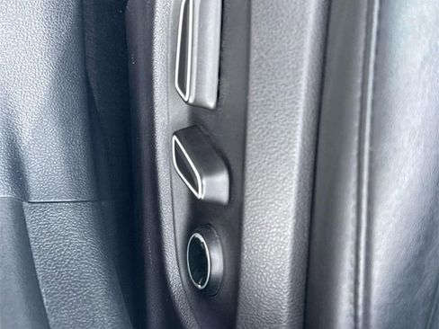 Used 2017 Toyota Prius Prime Premium image 26