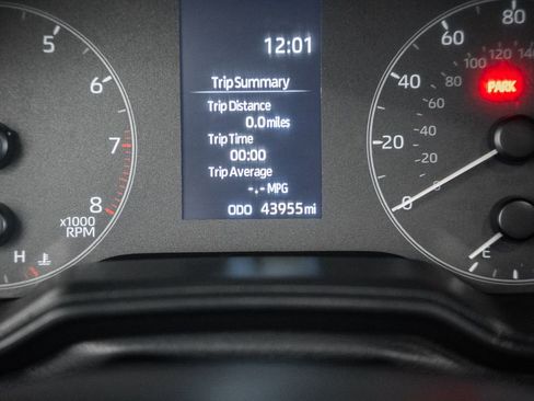 Used 2024 Toyota Corolla LE image 38