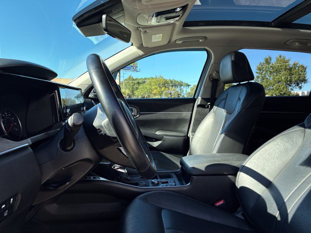 Used 2023 Kia Sorento EX w/ Panoramic Sunroof Package FWD image 20