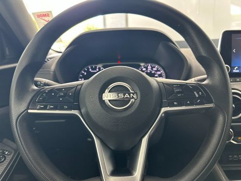 Used 2024 Nissan Sentra SV FWD image 21