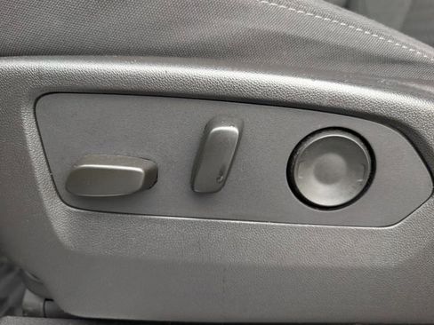 Used 2024 Chevrolet Silverado 1500 LT image 15