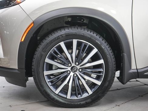 Used 2025 INFINITI QX60 Sensory AWD/4WD image 30