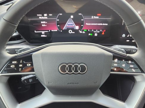 Used 2025 Audi Q5 Premium w/ Convenience Package AWD/4WD image 23