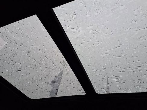 Used 2022 Jeep Grand Cherokee Overland w/ Advanced Protech Group III image 8