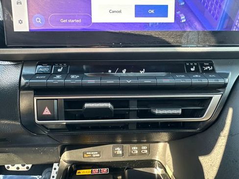 Used 2025 Toyota Camry XSE FWD image 35