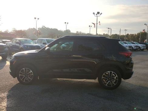 Used 2024 Chevrolet TrailBlazer LT w/ LT Cold Weather Package image 7