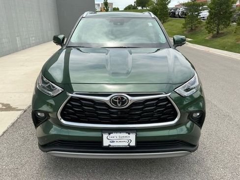 Used 2024 Toyota Highlander Platinum AWD/4WD image 8