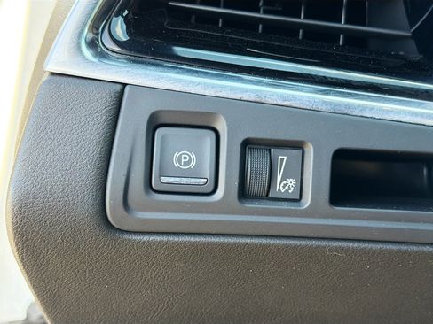 Used 2021 Cadillac XT6 Sport image 35