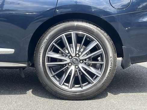 Used 2019 INFINITI QX60 Luxe w/ Sensory Package AWD/4WD image 11