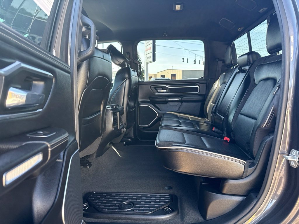 Used 2023 RAM 1500 Laramie AWD/4WD image 19