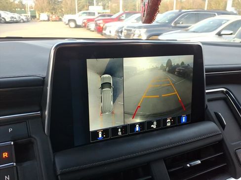 Used 2023 Chevrolet Tahoe LT w/ Luxury Package image 15