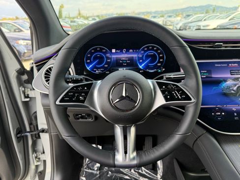 New 2026 Mercedes-Benz EQE 320 4MATIC SUV image 20