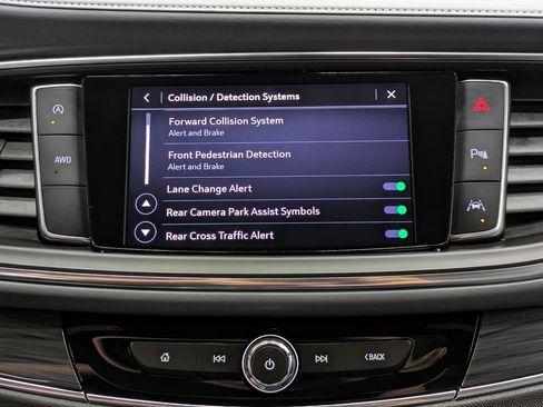 Used 2023 Buick Enclave Essence AWD/4WD image 9