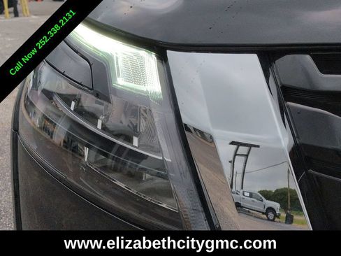 Used 2025 Nissan Pathfinder SV FWD image 10