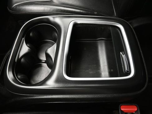 Used 2020 Chrysler Pacifica Touring-L image 28