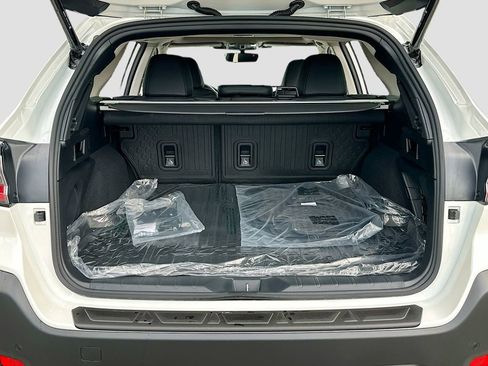 New 2025 Subaru Outback Limited image 28