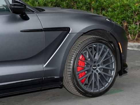 Used 2025 Aston Martin DBX 707 image 8