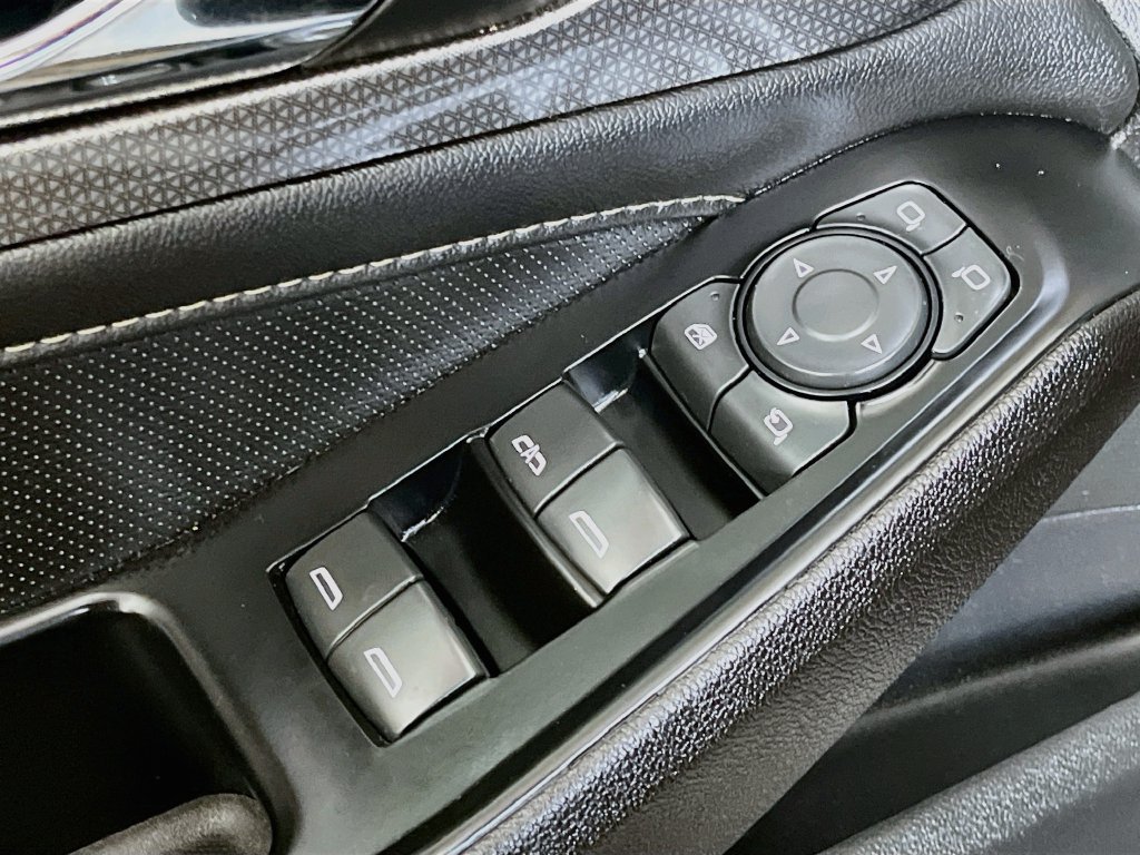 Used 2023 Chevrolet Traverse Premier w/ Redline Edition AWD/4WD image 18
