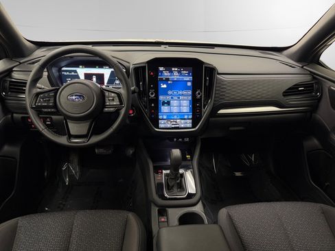 Used 2025 Subaru Forester Premium image 10