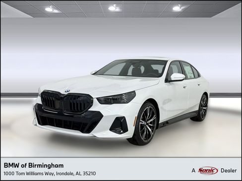 New 2027 BMW 530i w/ M Sport Package RWD image 1