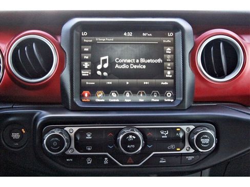 Used 2023 Jeep Gladiator Rubicon image 20