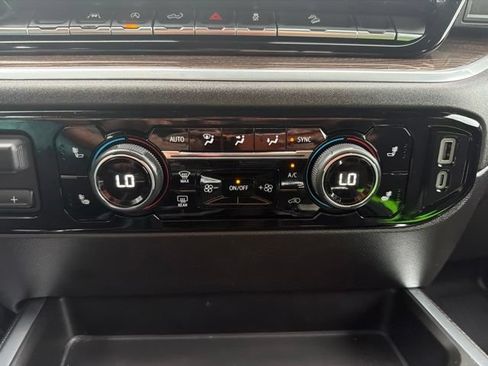 Used 2025 Chevrolet Silverado 1500 RST AWD/4WD image 30