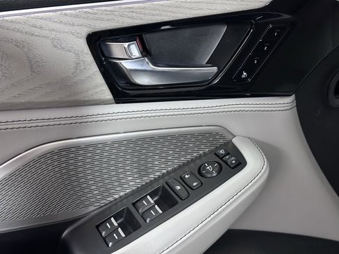 Used 2023 Acura MDX SH-AWD w/ Advance Package image 23