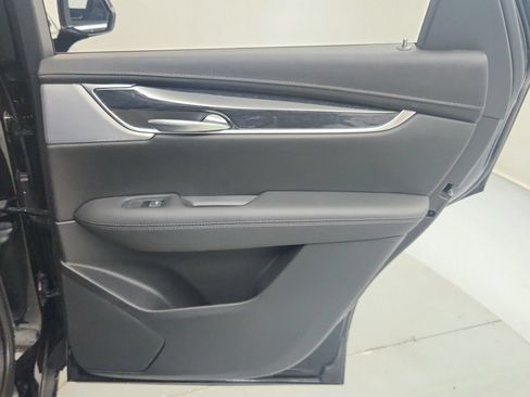 Certified 2024 Cadillac XT5 Premium Luxury w/ LPO, Floor Liner Package AWD/4WD image 28