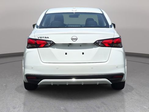 Used 2025 Nissan Versa SV w/ Trunk Package image 6