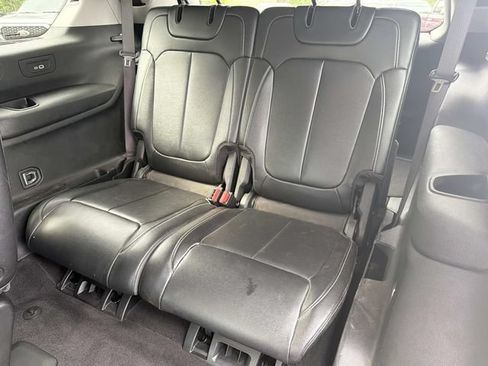 Used 2022 Jeep Grand Cherokee L Limited AWD/4WD image 23