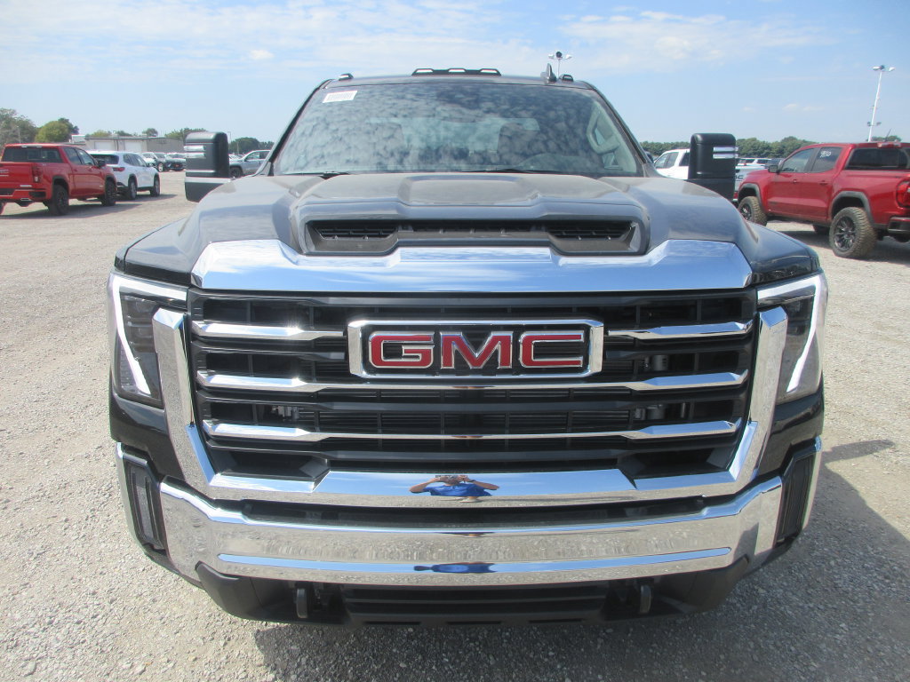 New 2026 GMC Sierra 3500 SLE w/ SLE Value Package AWD/4WD image 12