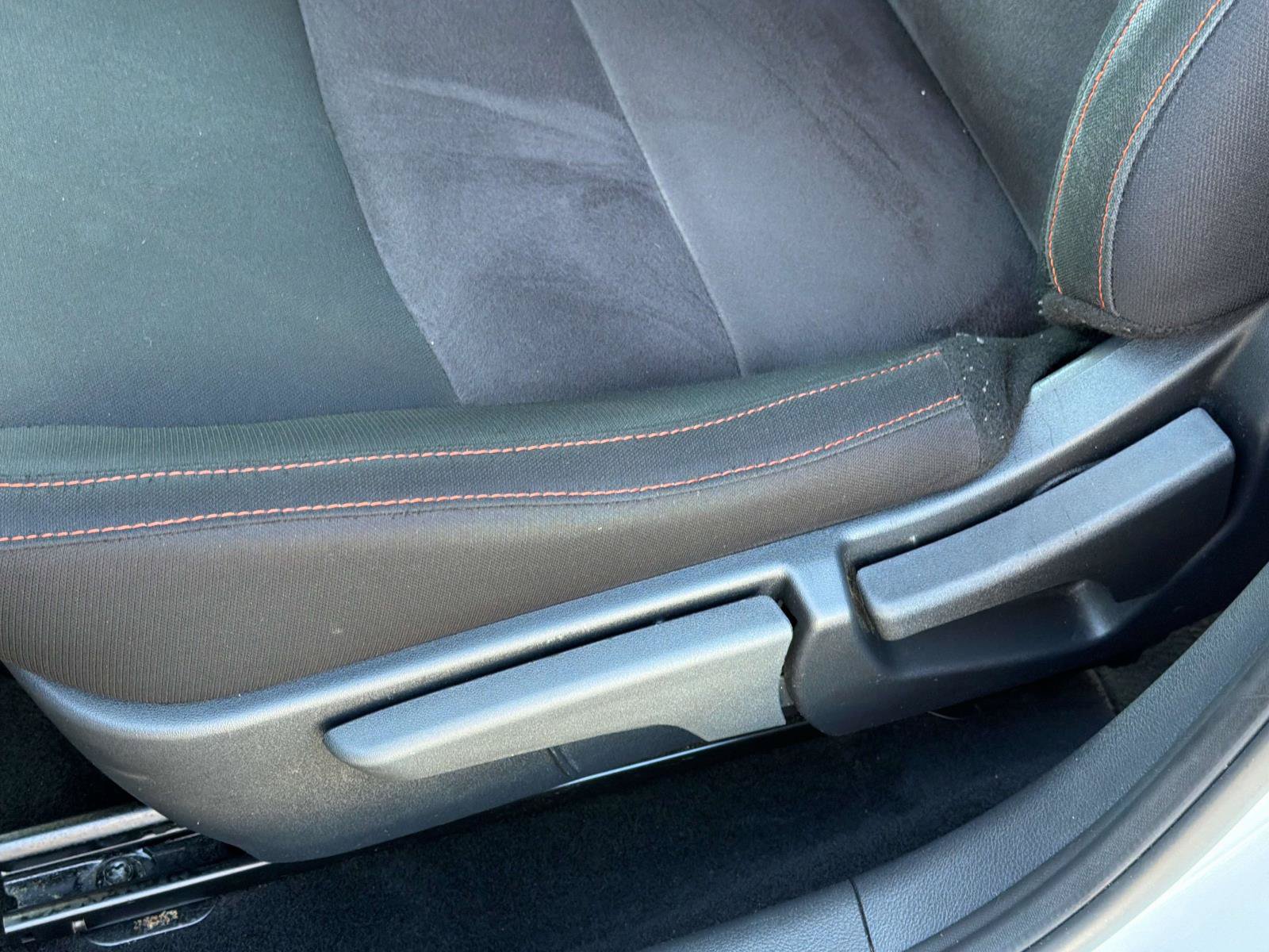 Used 2025 Nissan Sentra SR FWD image 31