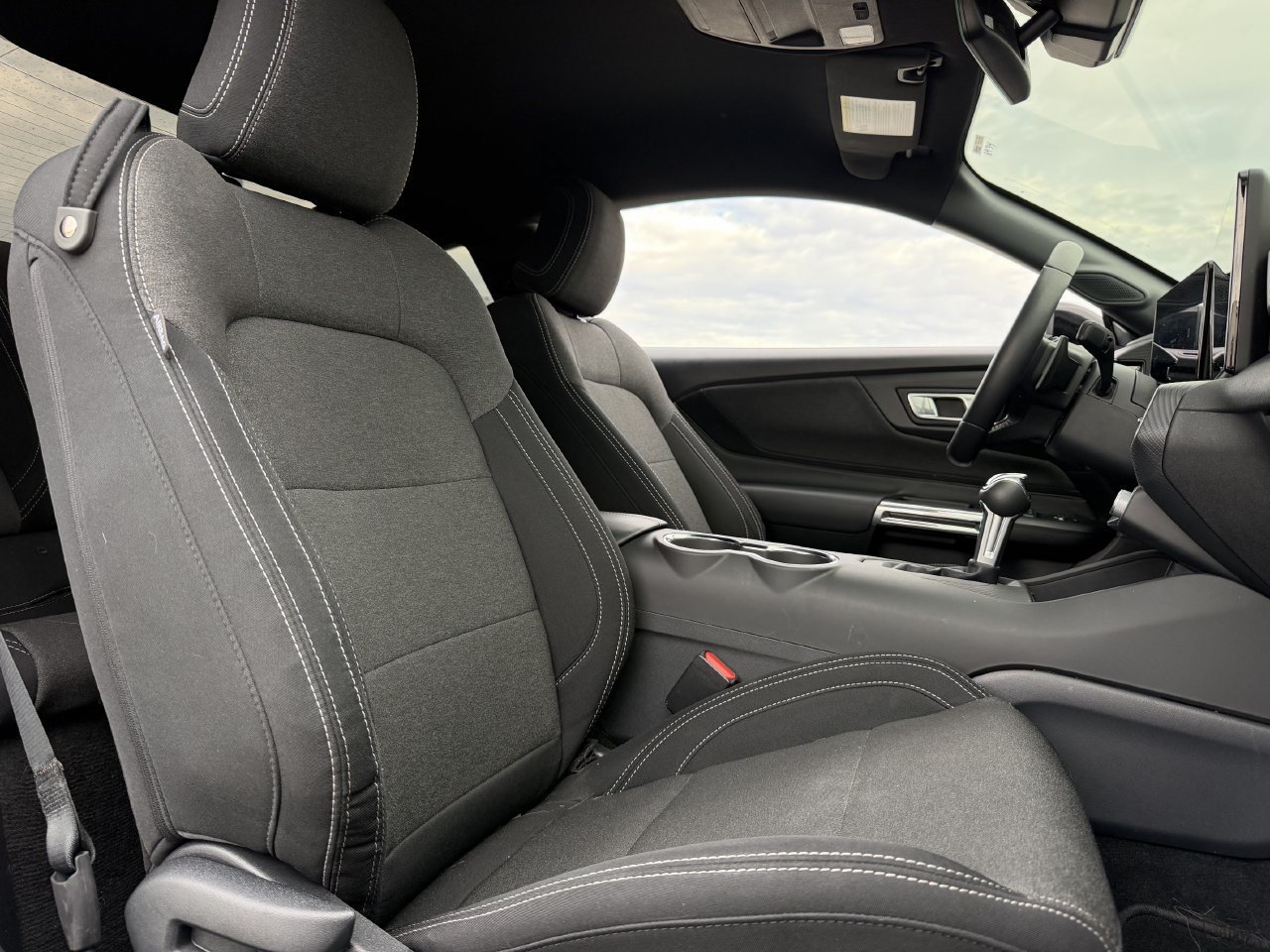 Used 2025 Ford Mustang GT RWD image 23