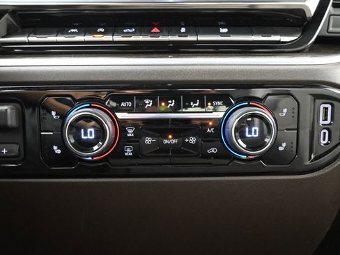 Used 2022 Chevrolet Silverado 1500 LT image 29