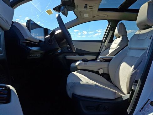 Certified 2025 Nissan Ariya AWD image 13