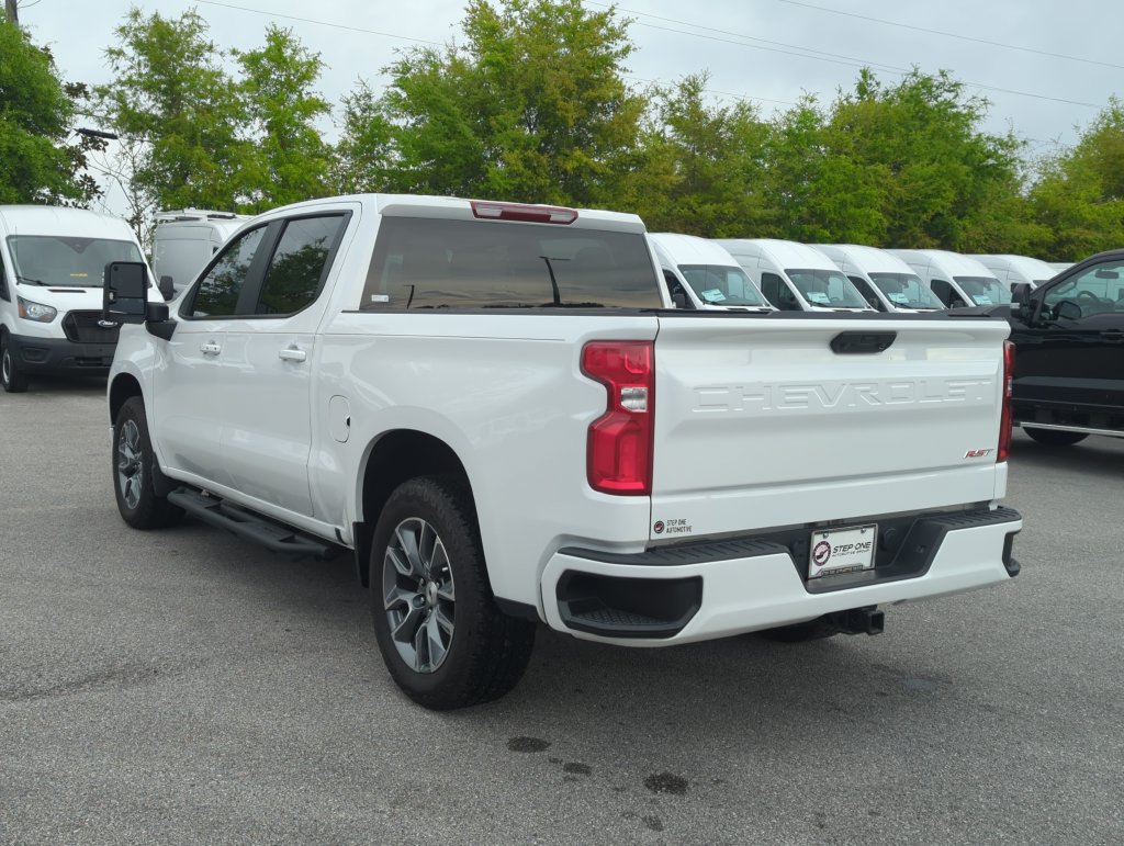 Used 2025 Chevrolet Silverado 1500 RST w/ Max Trailering Package AWD/4WD image 6