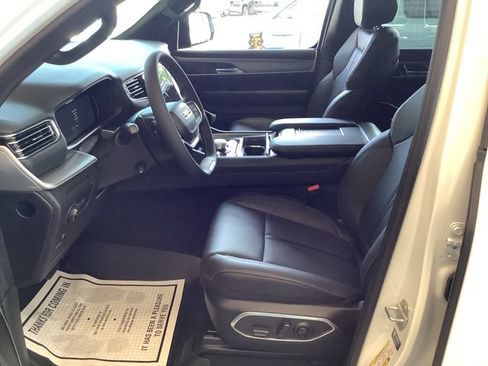 New 2026 Jeep Grand Wagoneer Limited w/ Premium Group II AWD/4WD image 6