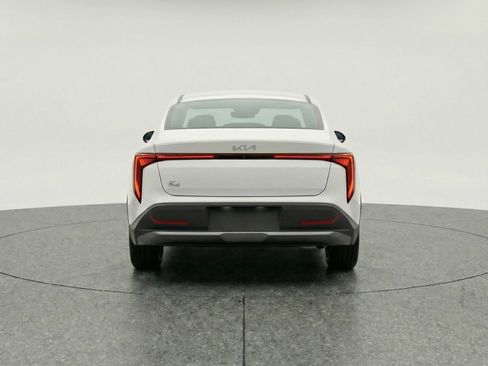 Used 2025 Kia K4 LXS image 7