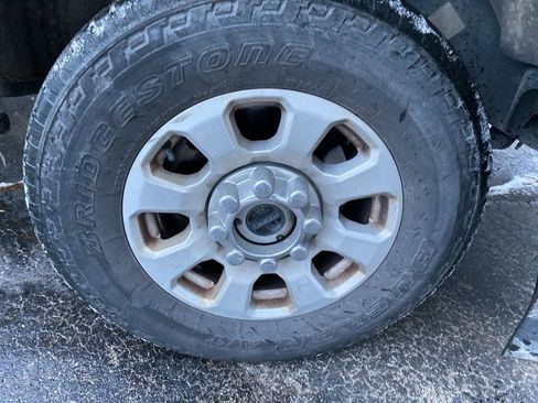 Used 2024 Ford F250 XLT image 2